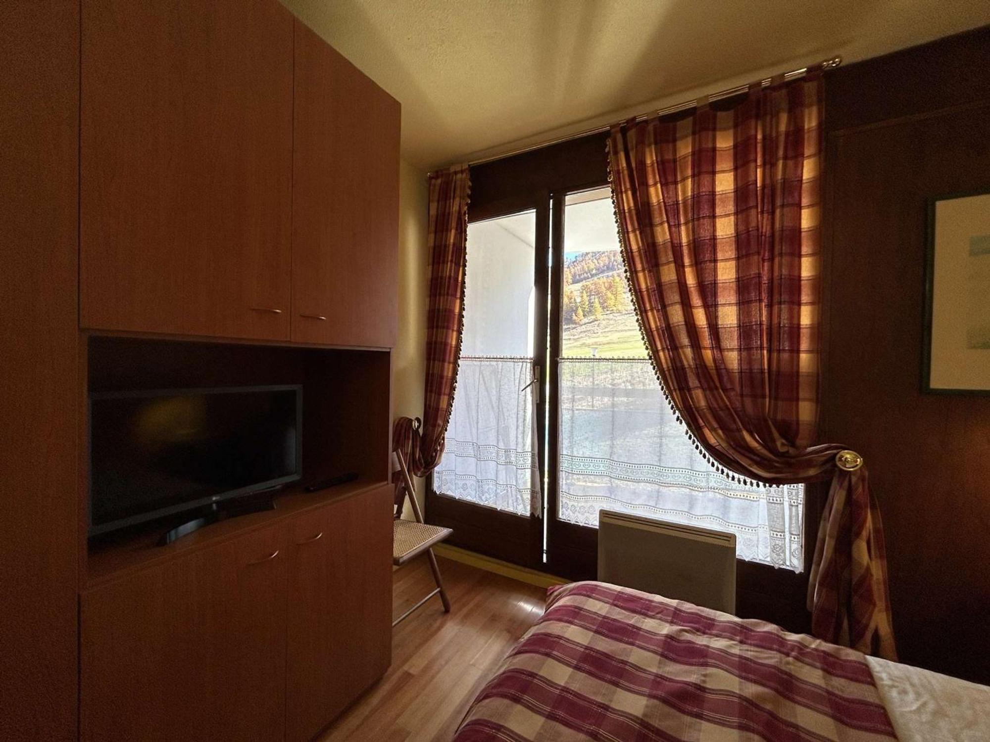 Appartement Skis Aux Pieds, 6 Pers Avec Parking, Montgenevre - Fr-1-330D-7 Екстер'єр фото